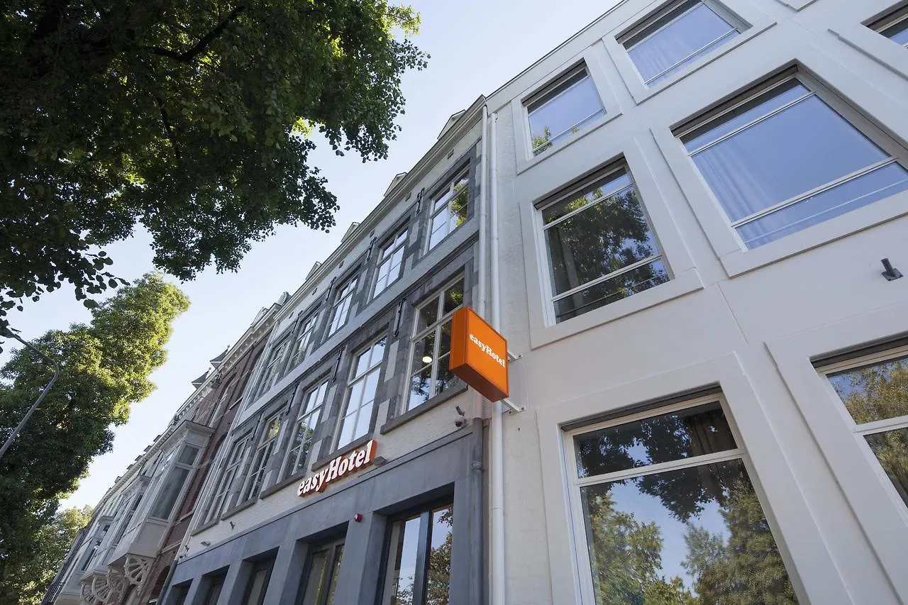Easyhotel Maastricht City Centre 2*,
